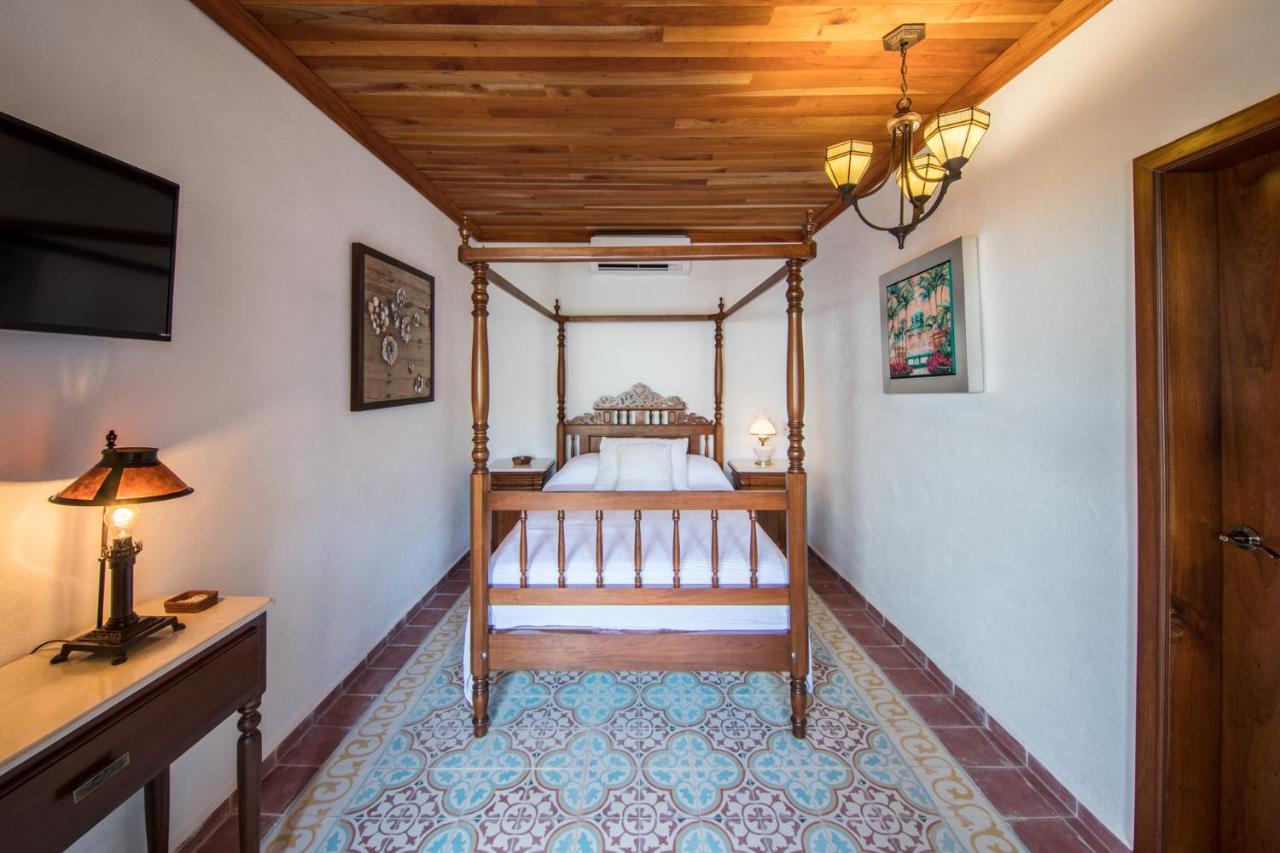 Hotel La Casa De Las Sirenas Tlacotalpan Bagian luar foto